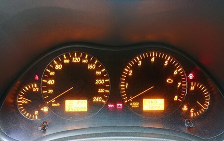 Toyota Avensis III рестайлинг, 2006 год, 900 000 рублей, 13 фотография