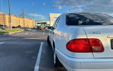 Mercedes-Benz E-Класс, 1996 год, 475 000 рублей, 5 фотография