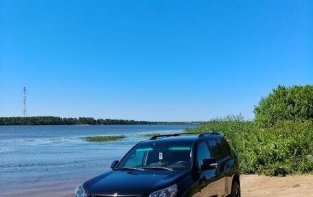 Toyota Land Cruiser Prado 150 рестайлинг 2, 2011 год, 3 100 000 рублей, 16 фотография