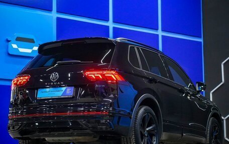 Volkswagen Tiguan II, 2021 год, 3 495 000 рублей, 6 фотография