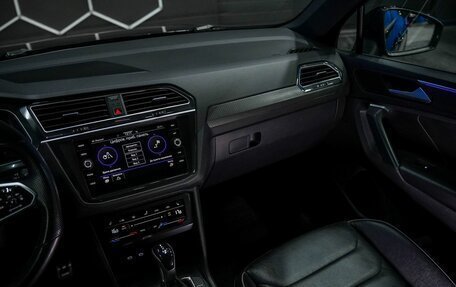 Volkswagen Tiguan II, 2021 год, 3 495 000 рублей, 28 фотография