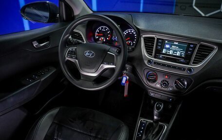 Hyundai Solaris II рестайлинг, 2021 год, 1 760 000 рублей, 24 фотография