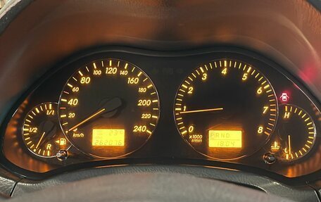 Toyota Avensis III рестайлинг, 2005 год, 780 000 рублей, 13 фотография