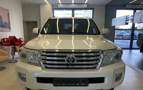 Toyota Land Cruiser 200, 2012 год, 3 150 000 рублей, 2 фотография