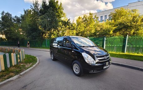 Hyundai Grand Starex Grand Starex I рестайлинг 2, 2010 год, 1 450 000 рублей, 1 фотография