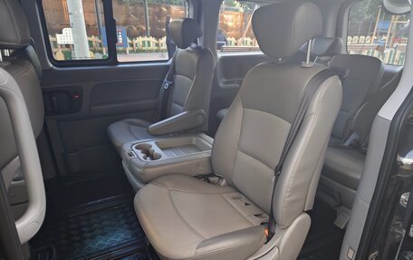 Hyundai Grand Starex Grand Starex I рестайлинг 2, 2010 год, 1 450 000 рублей, 6 фотография