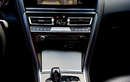 BMW 8 серия, 2021 год, 8 000 000 рублей, 38 фотография