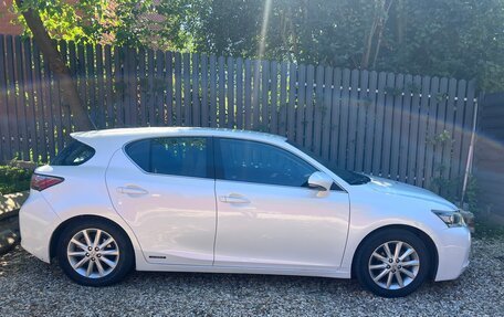 Lexus CT I рестайлинг, 2011 год, 1 300 000 рублей, 4 фотография