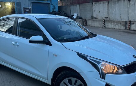 KIA Rio IV, 2020 год, 1 400 000 рублей, 2 фотография