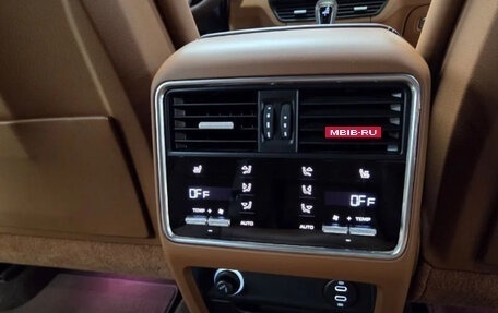Porsche Cayenne III, 2023 год, 10 800 000 рублей, 10 фотография