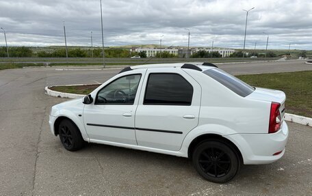 Renault Logan I, 2013 год, 325 000 рублей, 3 фотография