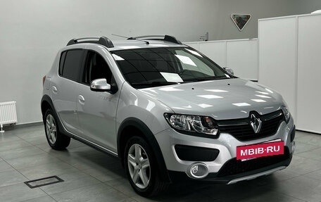 Renault Sandero II рестайлинг, 2017 год, 1 299 000 рублей, 2 фотография