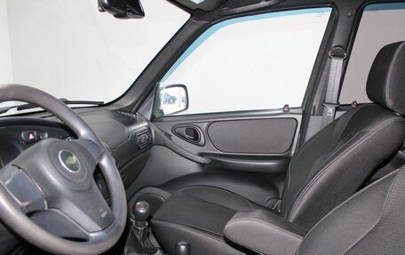 Chevrolet Niva I рестайлинг, 2017 год, 849 900 рублей, 10 фотография