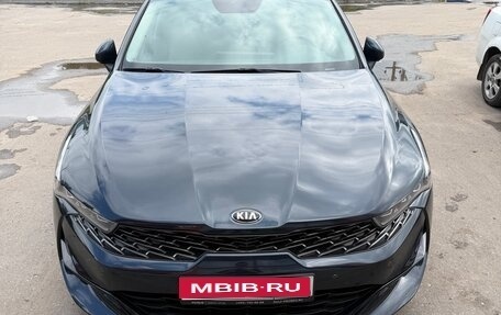 KIA K5, 2021 год, 2 200 000 рублей, 1 фотография