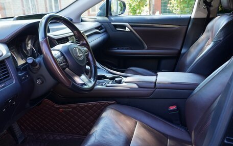 Lexus RX IV рестайлинг, 2017 год, 3 800 000 рублей, 6 фотография
