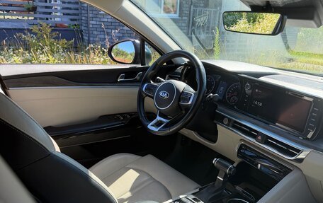 KIA K5, 2021 год, 2 200 000 рублей, 11 фотография