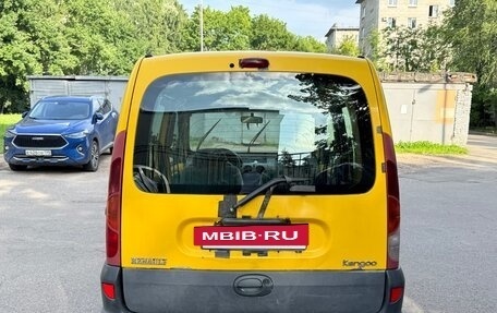 Renault Kangoo II рестайлинг, 2002 год, 100 000 рублей, 6 фотография