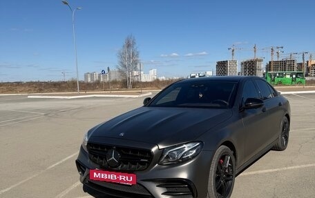 Mercedes-Benz E-Класс AMG, 2018 год, 5 800 000 рублей, 3 фотография