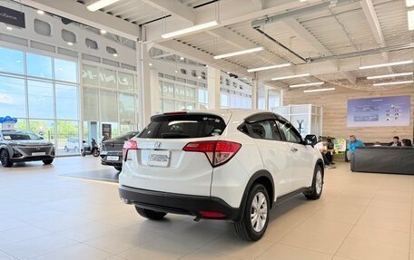 Honda Vezel, 2014 год, 1 499 000 рублей, 6 фотография