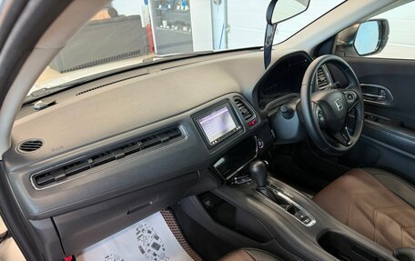 Honda Vezel, 2014 год, 1 499 000 рублей, 13 фотография