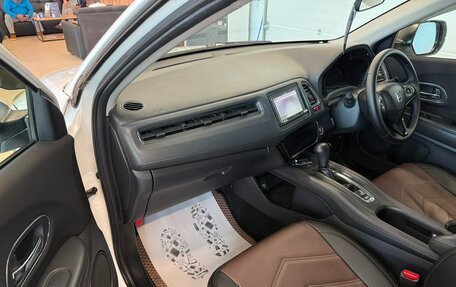 Honda Vezel, 2014 год, 1 499 000 рублей, 12 фотография