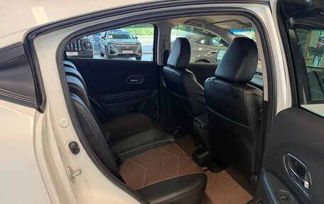 Honda Vezel, 2014 год, 1 499 000 рублей, 18 фотография
