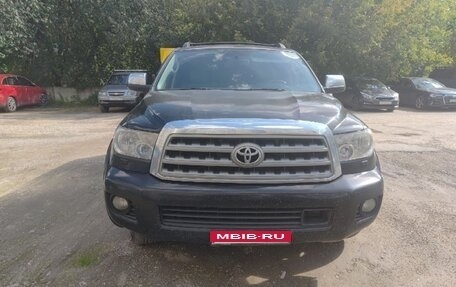 Toyota Sequoia II рестайлинг, 2010 год, 2 750 000 рублей, 1 фотография