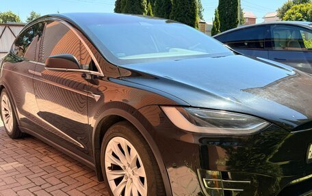Tesla Model X I, 2018 год, 3 750 000 рублей, 1 фотография