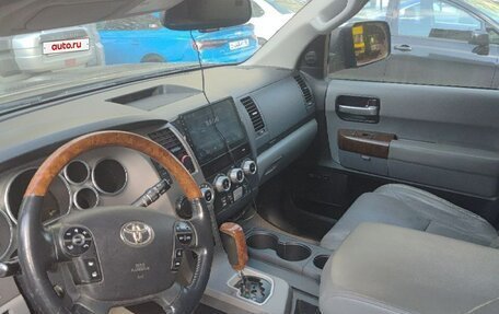 Toyota Sequoia II рестайлинг, 2010 год, 2 750 000 рублей, 6 фотография