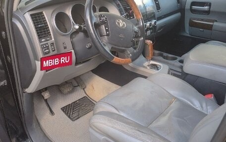 Toyota Sequoia II рестайлинг, 2010 год, 2 750 000 рублей, 8 фотография