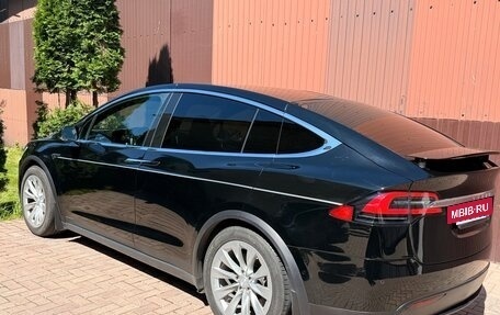 Tesla Model X I, 2018 год, 3 750 000 рублей, 2 фотография
