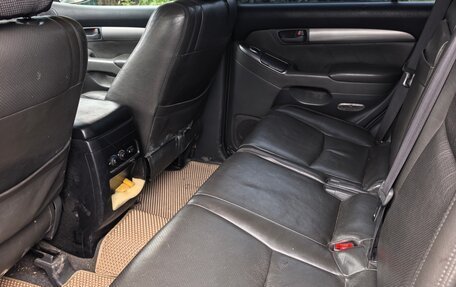 Toyota Land Cruiser Prado 120 рестайлинг, 2007 год, 1 850 000 рублей, 8 фотография