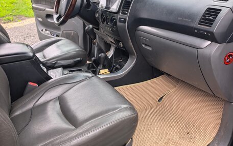 Toyota Land Cruiser Prado 120 рестайлинг, 2007 год, 1 850 000 рублей, 10 фотография