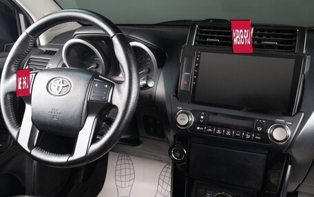 Toyota Land Cruiser Prado 150 рестайлинг 2, 2015 год, 3 199 000 рублей, 9 фотография