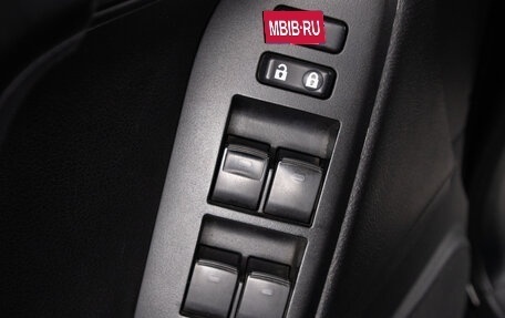 Toyota Land Cruiser Prado 150 рестайлинг 2, 2015 год, 3 199 000 рублей, 19 фотография