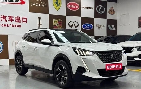 Peugeot 2008 II, 2023 год, 1 300 000 рублей, 2 фотография