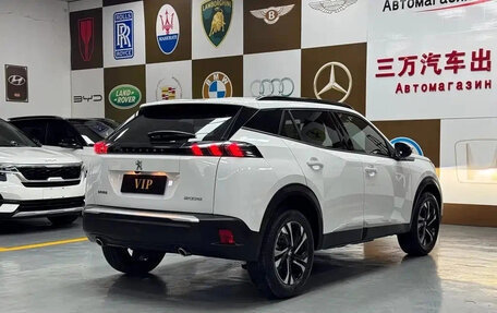 Peugeot 2008 II, 2023 год, 1 300 000 рублей, 5 фотография