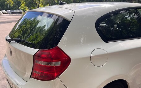 BMW 1 серия, 2011 год, 710 000 рублей, 13 фотография
