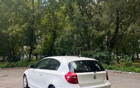 BMW 1 серия, 2011 год, 710 000 рублей, 5 фотография
