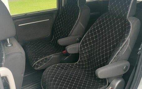 Honda Stepwgn IV, 2015 год, 1 680 000 рублей, 6 фотография