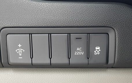 KIA Carnival III, 2015 год, 2 499 000 рублей, 18 фотография