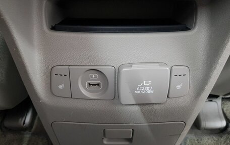 KIA Carnival III, 2015 год, 2 499 000 рублей, 30 фотография