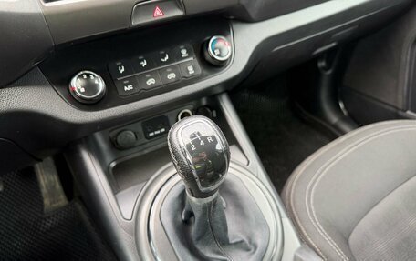 KIA Sportage III, 2013 год, 1 300 000 рублей, 24 фотография