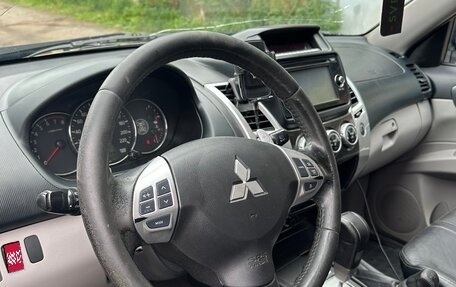 Mitsubishi Pajero Sport II рестайлинг, 2015 год, 2 100 000 рублей, 1 фотография