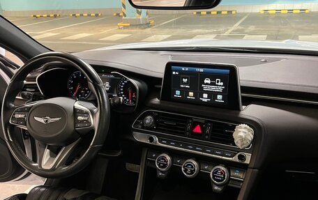 Genesis G70 I, 2018 год, 2 650 000 рублей, 17 фотография