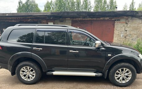 Mitsubishi Pajero Sport II рестайлинг, 2015 год, 2 100 000 рублей, 16 фотография