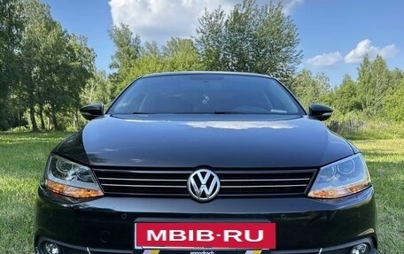 Volkswagen Jetta VI, 2013 год, 950 000 рублей, 23 фотография