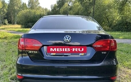 Volkswagen Jetta VI, 2013 год, 950 000 рублей, 24 фотография