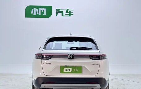 Honda Vezel, 2025 год, 1 600 000 рублей, 8 фотография