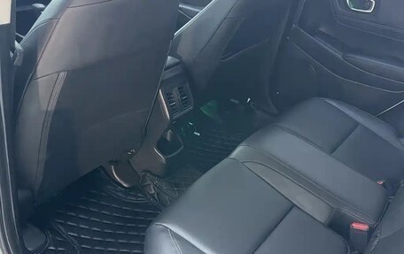 Honda Vezel, 2025 год, 1 600 000 рублей, 14 фотография